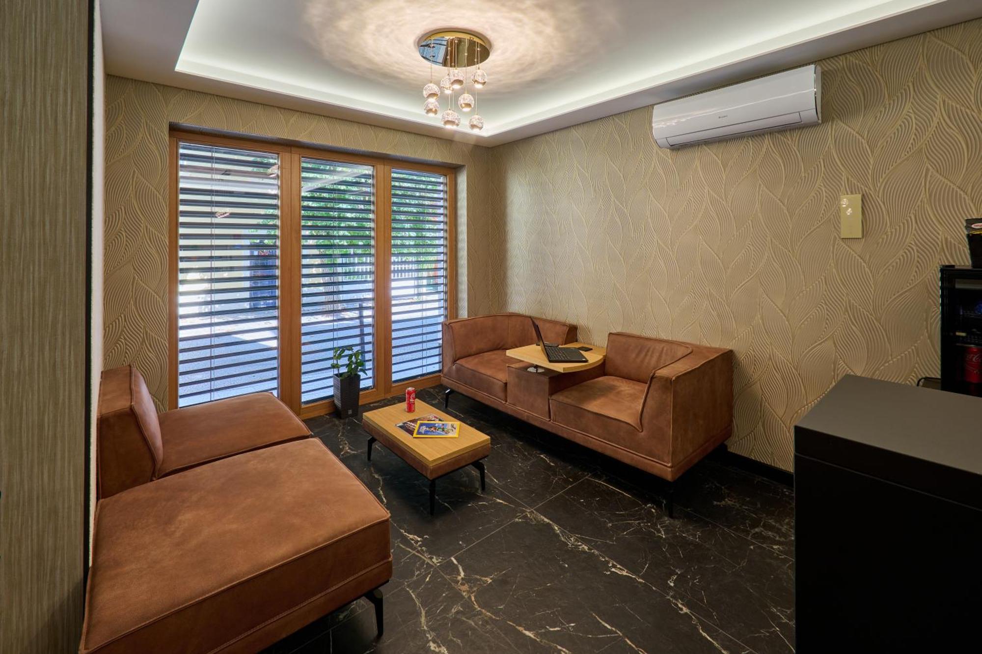 Grandis Premium Apartments Godollo Bagian luar foto