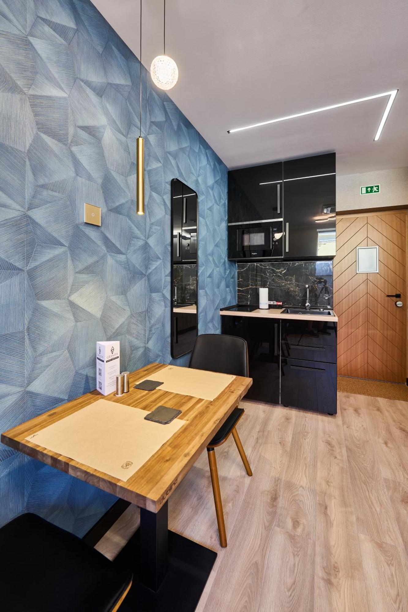 Grandis Premium Apartments Godollo Bagian luar foto
