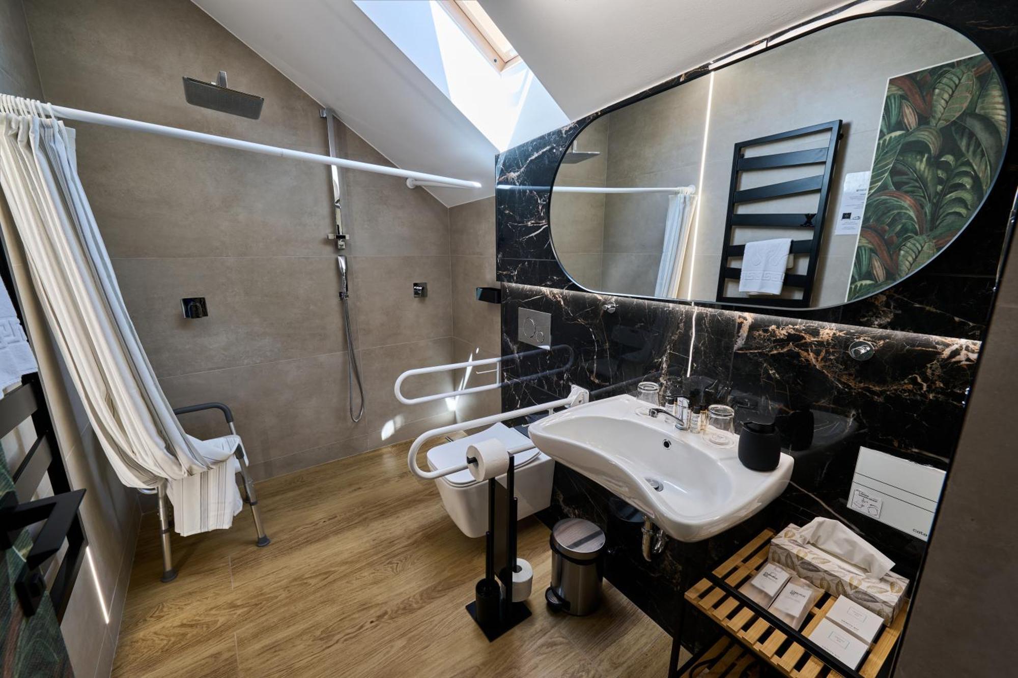 Grandis Premium Apartments Godollo Bagian luar foto